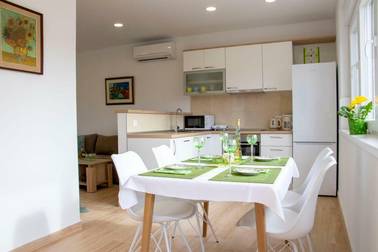 Apartments Mobine Меткович Экстерьер фото