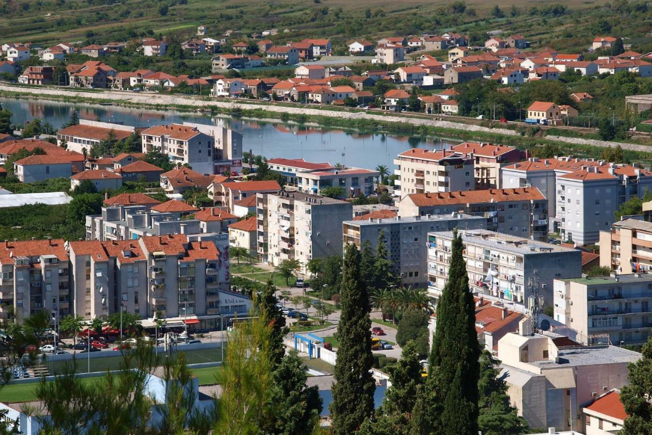 Apartments Mobine Меткович Экстерьер фото